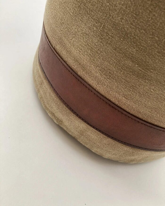 Pouf in pelle e tela East Colonial