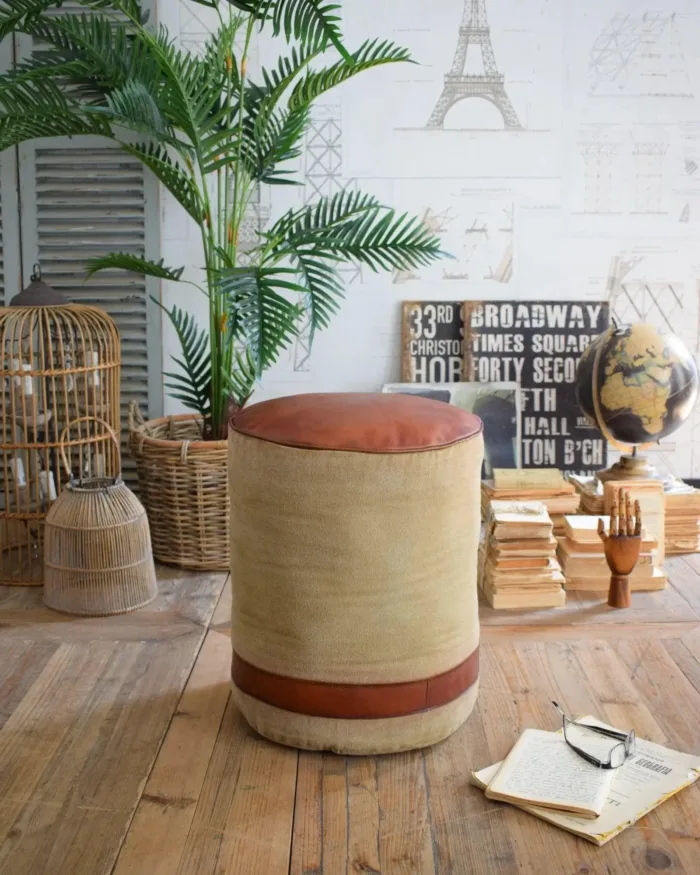 Pouf in pelle e tela East Colonial