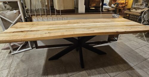 Tavolo pranzo in legno di Mango con due prolunghe estraibili